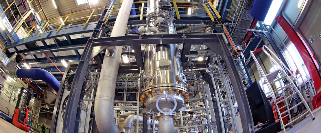 Im Evonik-Modul der Rheticus Versuchsanlage arbeiten Bakterien an der Umwandlung von Synthesegasen in Spezialchemikalien wie Butanol. Quelle: Evonik