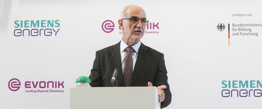 Offizielle Eröffnung der Rheticus Versuchsanlage in Marl am 21. September 2020 durch das Bundesministerium für Bildung und Forschung, Siemens Energy und Evonik. Rede Dr. Harald Schwager, stellvertretender Vorstandsvorsitzender Evonik Industries AG. Copyright: Evonik/Debo